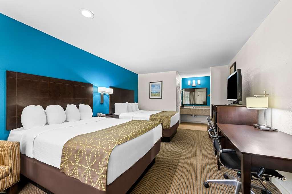 Best Western Delhi Inn Номер фото